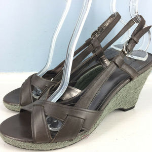 Tahari Charcoal Gray Leather Wedge Espadrille 8.5
